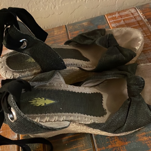 Women’s Wedge Sandals Size 9 - Picture 4 of 6